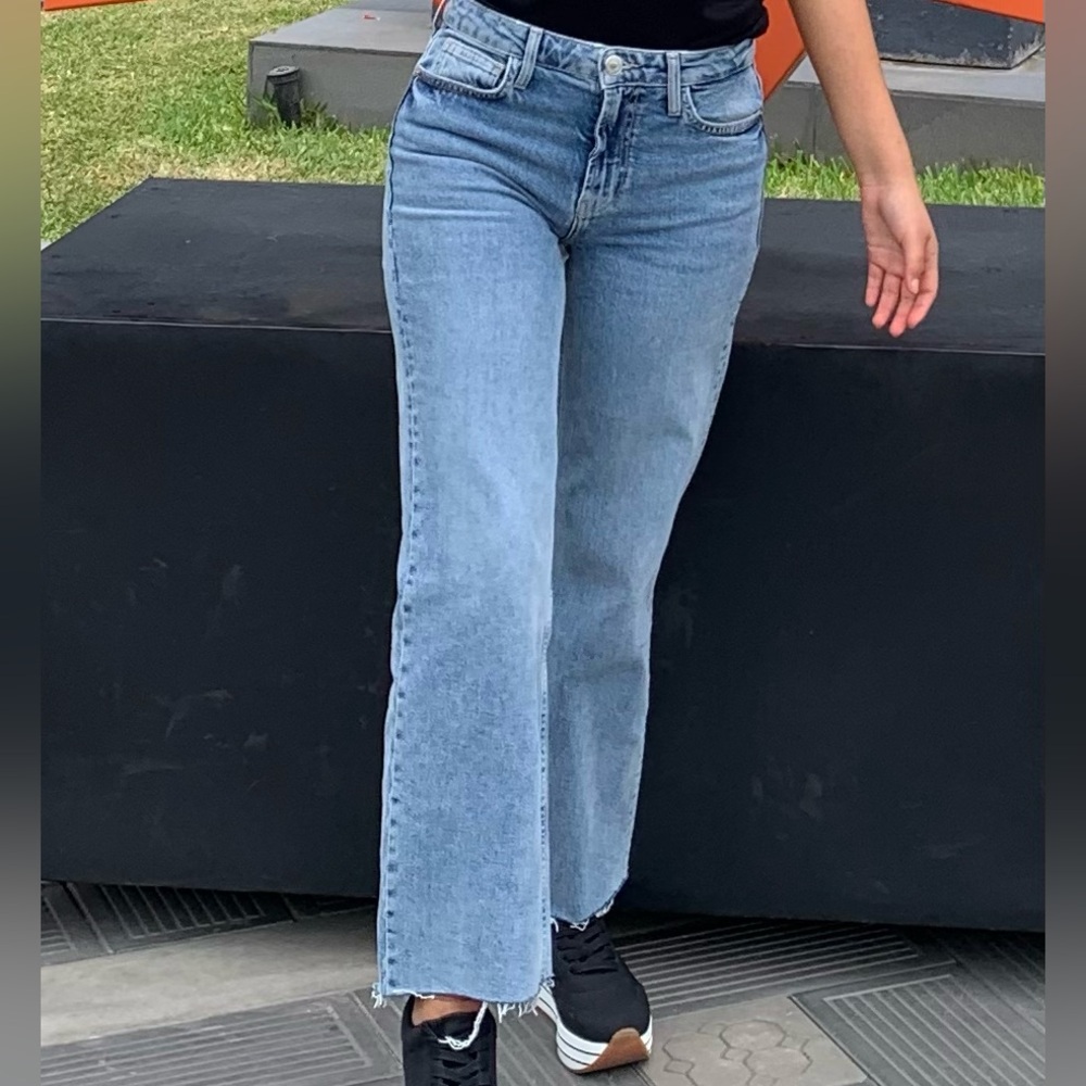 Zara Light Blue Straight-Leg Jeans
